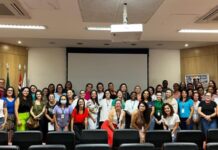 Encontro reúne assistentes sociais para dialogar sobre novas diretrizes do Conselho Federal