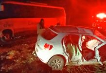 Motorista e passageira grávida ficam feridas após ônibus com estudantes atingir a lateral de carro em Castilho