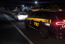 Motorista é detida após acelerar para fugir de blitz e quase atropelar policiais em Rio Preto