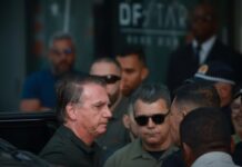 Bolsonaro recebe alta da internação em hospital