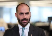 Eduardo Bolsonaro em apuros: da perda de liderança ao total de faltas, entenda tudo o que ameaça o mandato do deputado