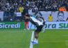 Memphis Depay sofre edema na coxa, inicia tratamento e vira desfalque no Corinthians