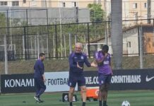 Contra-ataque e cobrança de Dorival marcam treino do Corinthians