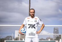 Santos anuncia a contratação do atacante argelino Billal Brahimi