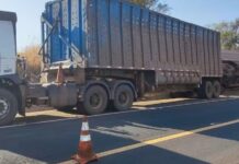 Acidente entre dois caminhões deixa vítima presa às ferragens em Auriflama