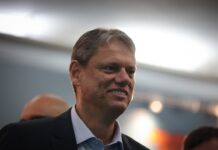 Tarcísio mantém favoritismo para governo de SP, aponta Paraná Pesquisas