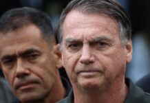 Moraes cita risco de fuga de Bolsonaro e nega pedido para revogar prisão domiciliar