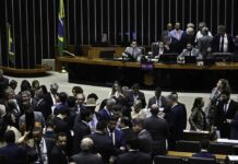 Congresso aprova aumento do fundão eleitoral para quase R$ 5 bilhões em 2026