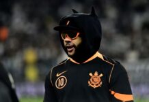 Em recuperação de edema, Memphis Depay, do Corinthians, é convocado pela seleção da Holanda