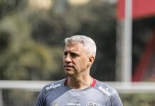 São Paulo perde todos os centroavantes do elenco por lesão; veja prazo de retorno