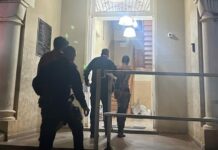 Criança diz que vermelhidão nas partes íntimas foi causada por ‘vampiro’ ao ser questionada por professores; pai foi preso suspeito de abuso sexual