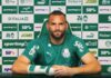 Palmeiras constata fissura na mão de Weverton e faz tratamento para tê-lo em campo ainda em 2025