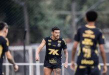 Vojvoda deve ter retorno de três jogadores contra o Vitória