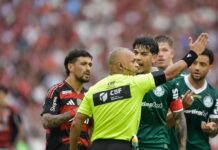 Piquerez e Gómez, do Palmeiras, são denunciados e podem tomar gancho na reta final do Brasileiro