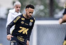 Neymar inicia transição física, treina com bola e fica perto de retorno ao Santos