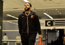 Memphis Depay, do Corinthians, alega que teve passaporte roubado e atrasa viagem à Holanda