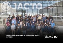 Curso de Agronomia realiza visita técnica à indústria Jacto