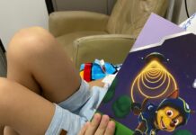 Alunos de Psicologia da Unifev doam livros para crianças internadas na Santa Casa