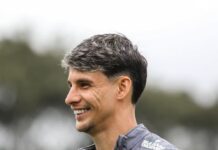 Ferreira iguala gols pelo São Paulo na temporada passada e fica entre os mais dribladores do Brasileirão