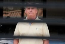 Bolsonaro passará o Réveillon internado para tratar soluços e apneia grave