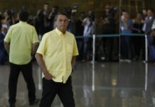 Moraes autoriza interrogatório de Bolsonaro sobre cofres encontrados no Alvorada