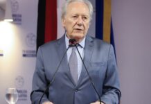 Lewandowski diz a aliados que pretende deixar Ministério da Justiça até sexta-feira