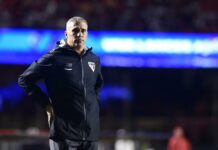 Crespo exalta espírito do São Paulo e diz que pode manter formação: “Tentar encontrar uma identidade”