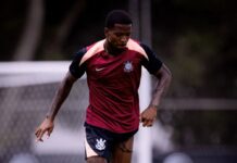 Cacá tem lesão no abdômen, fica fora de treinos e vira desfalque no Corinthians