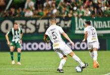 João Schmidt e Brazão desabafam e classificam derrota do Santos para a Chape como “inadmissível”