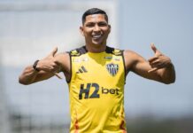 Santos encaminha a contratação do atacante Rony, do Atlético-MG