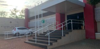 Prefeitura de Américo de Campos demite quase 30 funcionários aposentados, não paga e gera revolta