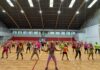 Aulas gratuitas de zumba completam 2 anos com celebração e integração entre alunas