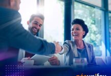 Pós-graduação impulsiona renda e empregabilidade e se consolida como estratégia de crescimento profissional