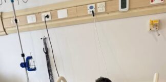 Hugo, lateral-esquerdo do Corinthians, passa por cirurgia no joelho direito