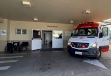 Ciclista atropelada por ônibus segue internada na UTI em Votuporanga