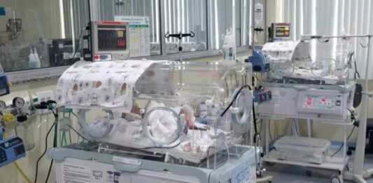 Funcionária é apontada pela polícia como responsável por queda de bebê recém-nascida em incubadora de hospital em Araçatuba