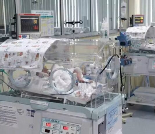 Funcionária é apontada pela polícia como responsável por queda de bebê recém-nascida em incubadora de hospital em Araçatuba