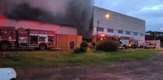 Incêndio atinge depósito de insumos da Secretaria de Saúde de Rio Preto