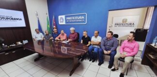 Jorge Seba anuncia refaturamento de 7 mil contas de água e mudança no calendário anual de reajuste