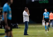 Derrota para o Taubaté ‘derruba’ Paulo Roberto Santos