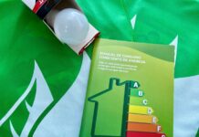 Veja como trocar lâmpadas ineficientes por LED em ação da Neoenergia Elektro em Votuporanga