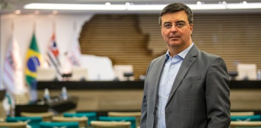 Indústria no alvo do insaciável apetite fiscal