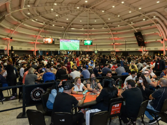 Poker no Brasil: Prêmios Milionários e Crescimento