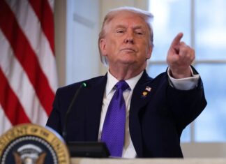 Trump ordena que governo dos EUA divulgue arquivos sobre alienígenas