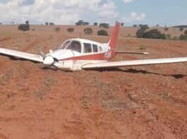 Avião de pequeno porte faz pouso forçado em Floreal