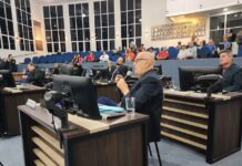 Meidão compara Câmara a guerra no Irã e conclama vereadores a ouvirem o povo