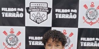 Menino de 10 anos de Riolândia é contratado para a base do Corinthians