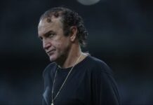 Santos anuncia a contratação do técnico Cuca