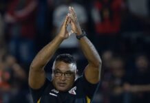 Roger agradece apoio da torcida, valoriza elenco do São Paulo e diz: “Manter os pés no chão”