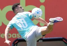 “Joguei quase dois anos com muita dor”: Paulinho, do Palmeiras, relata ansiedade e cautela para voltar